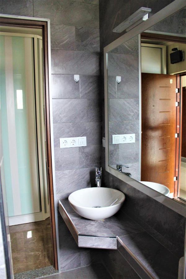 Orbi Lux Apartment Batumi Exterior photo